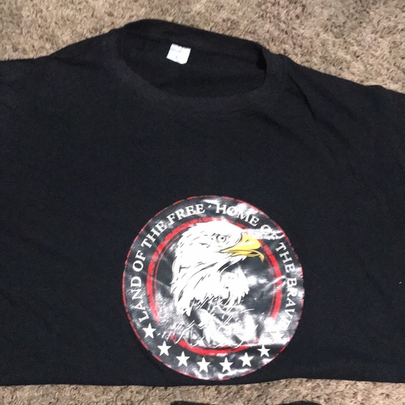3 America 🇺🇸 black tee shirts all 3 are (Sz. Large) $25 now $17 for all three - Picture 2 of 7
